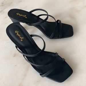 Black low sandal heels